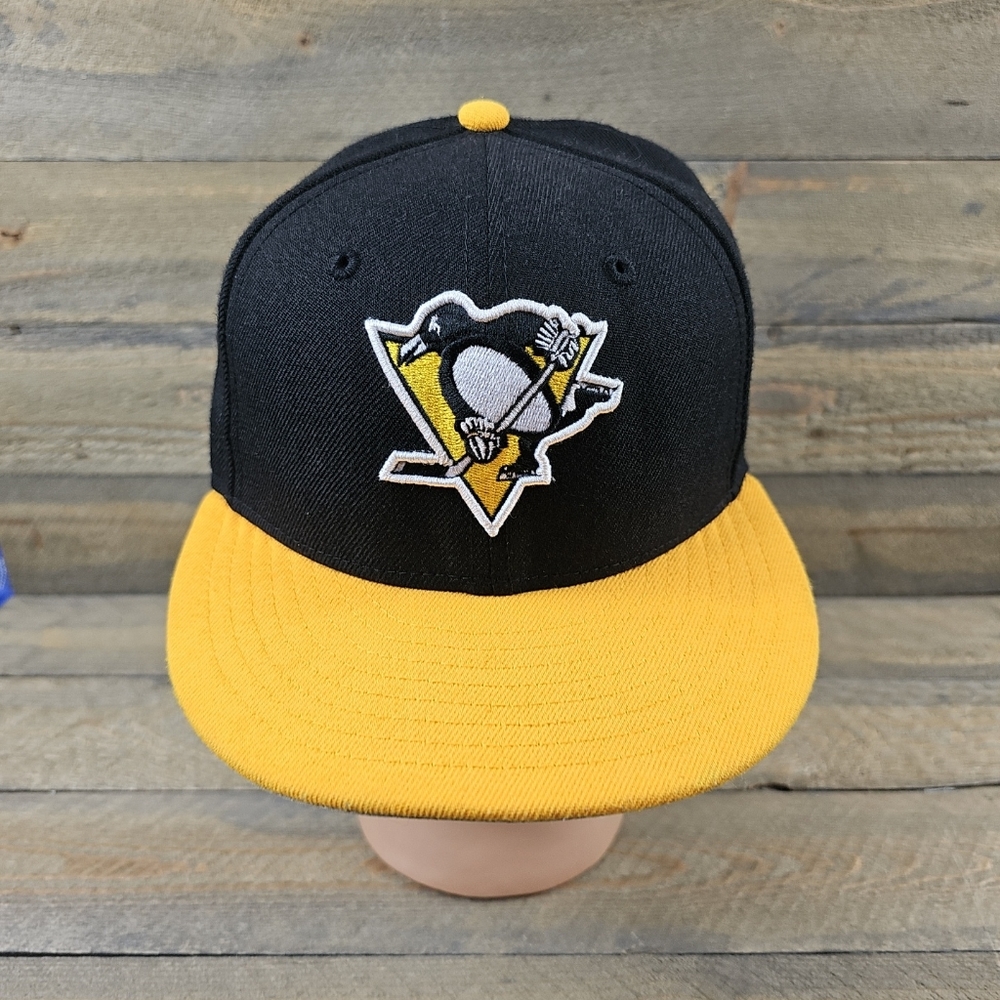 Pittsburgh Penquins NHL Hockey New Era 59fifty Hat Cap Black Gold